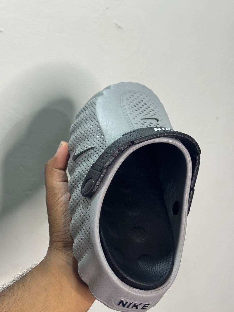 AeroGrip Grey Comfort Clogs